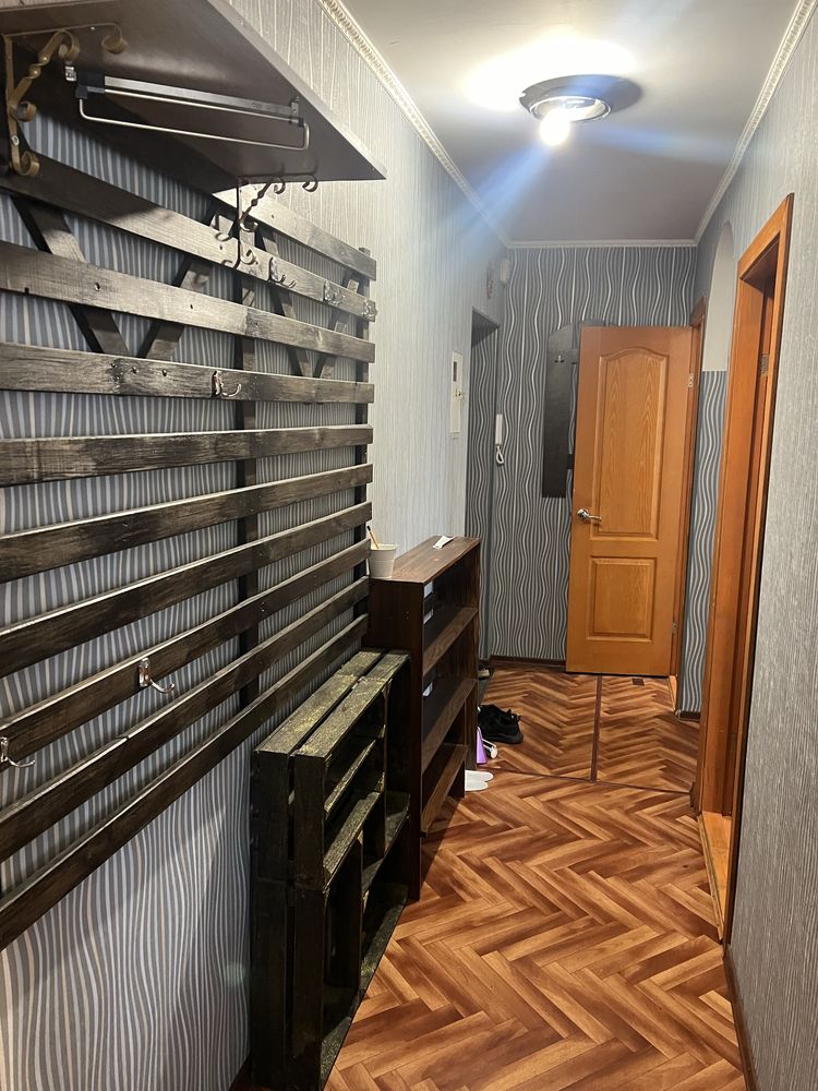 Продам 2 х к Фонтанская дорога 2 угол Гагарина можно программы