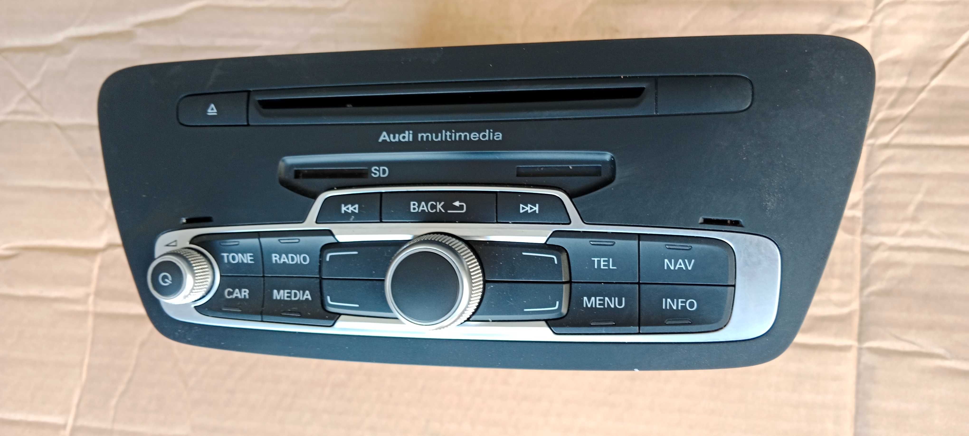 Radio CD Czytnik SD MMI AUDI Q3 8U A1 8U0.035.180.C