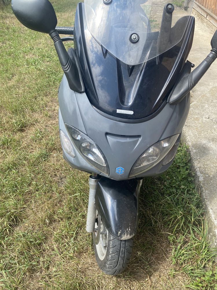 Продам piaggio x9