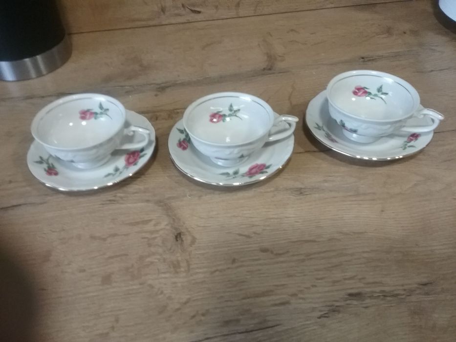 Filiżanki  talerzyki porcelana  Tułowice
