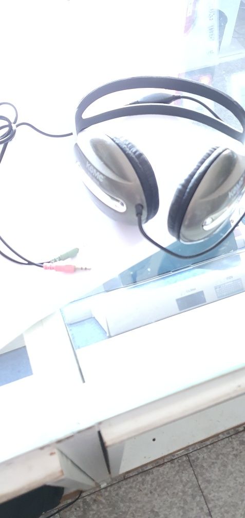Headphones como novos