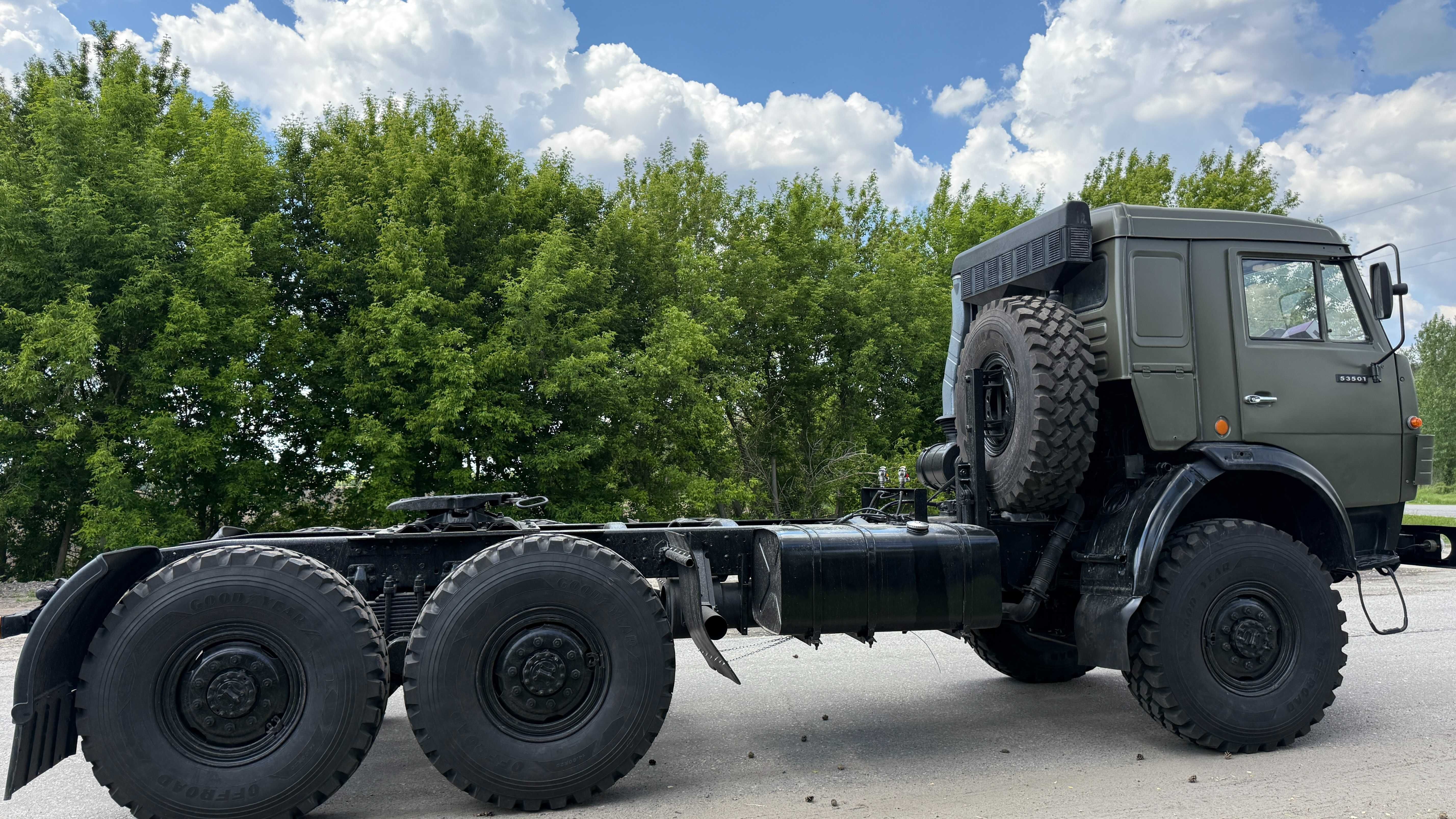 КАМАЗ 4310 Сідловий тягач