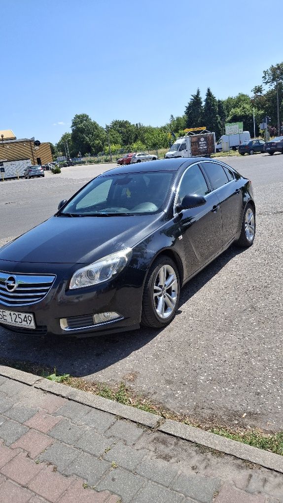 Opel insignia 2.0 CDTI  131 KM STAN FENOMENALNY