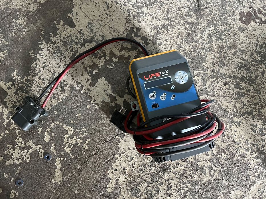 Wózek paletowy elektryczny Hyster P 1.6 – 2017 r., 1600 kg, 5500 mth