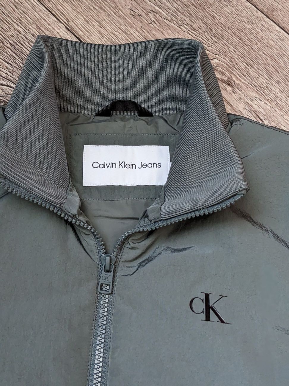 Куртка-бомбер Calvin Klein Jeans