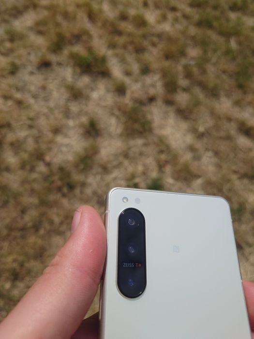 В продаже идеальный японский флагман Sony Xperia 5 iv 8/128гб