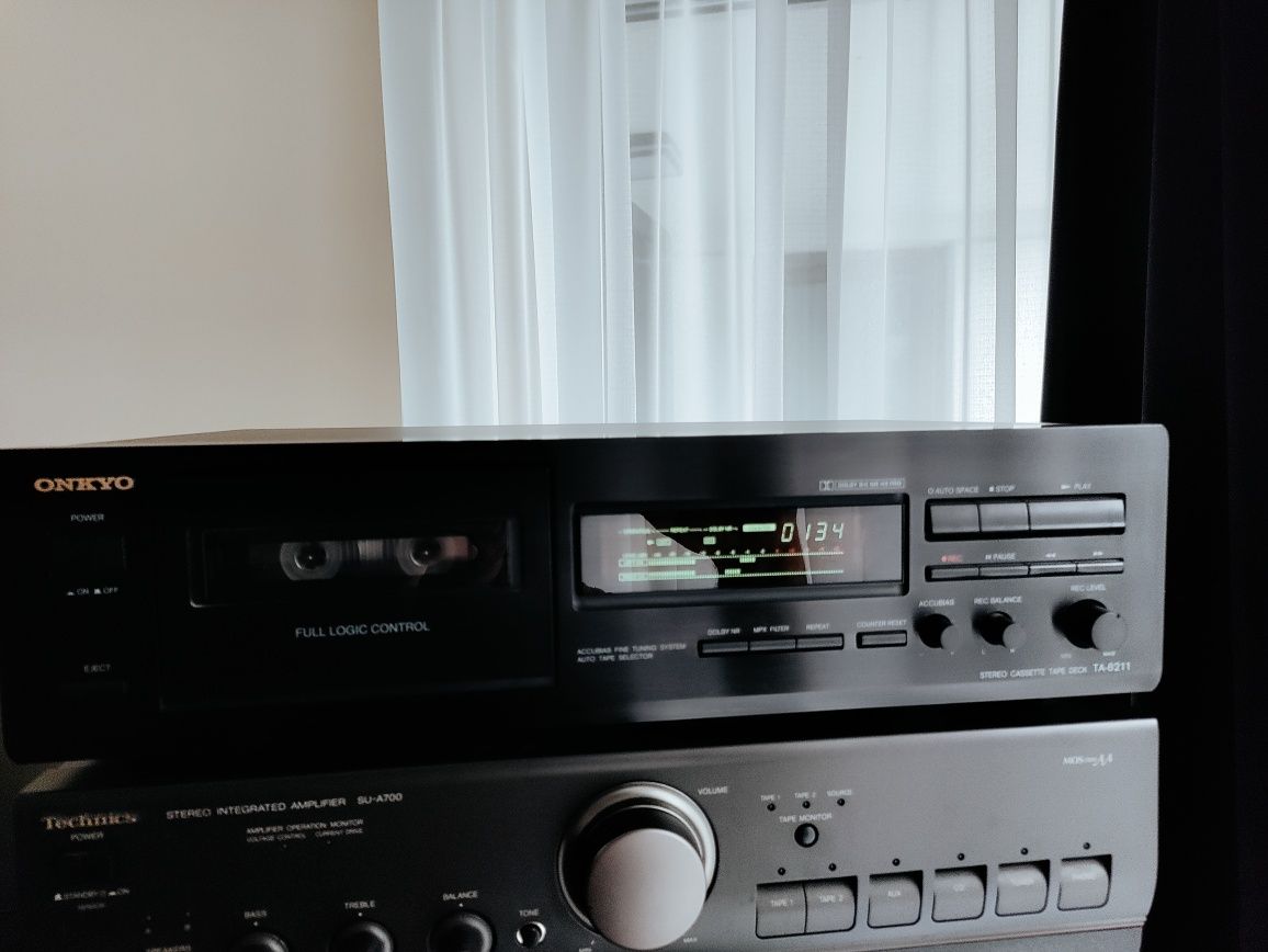 Onkyo TA-6211...
