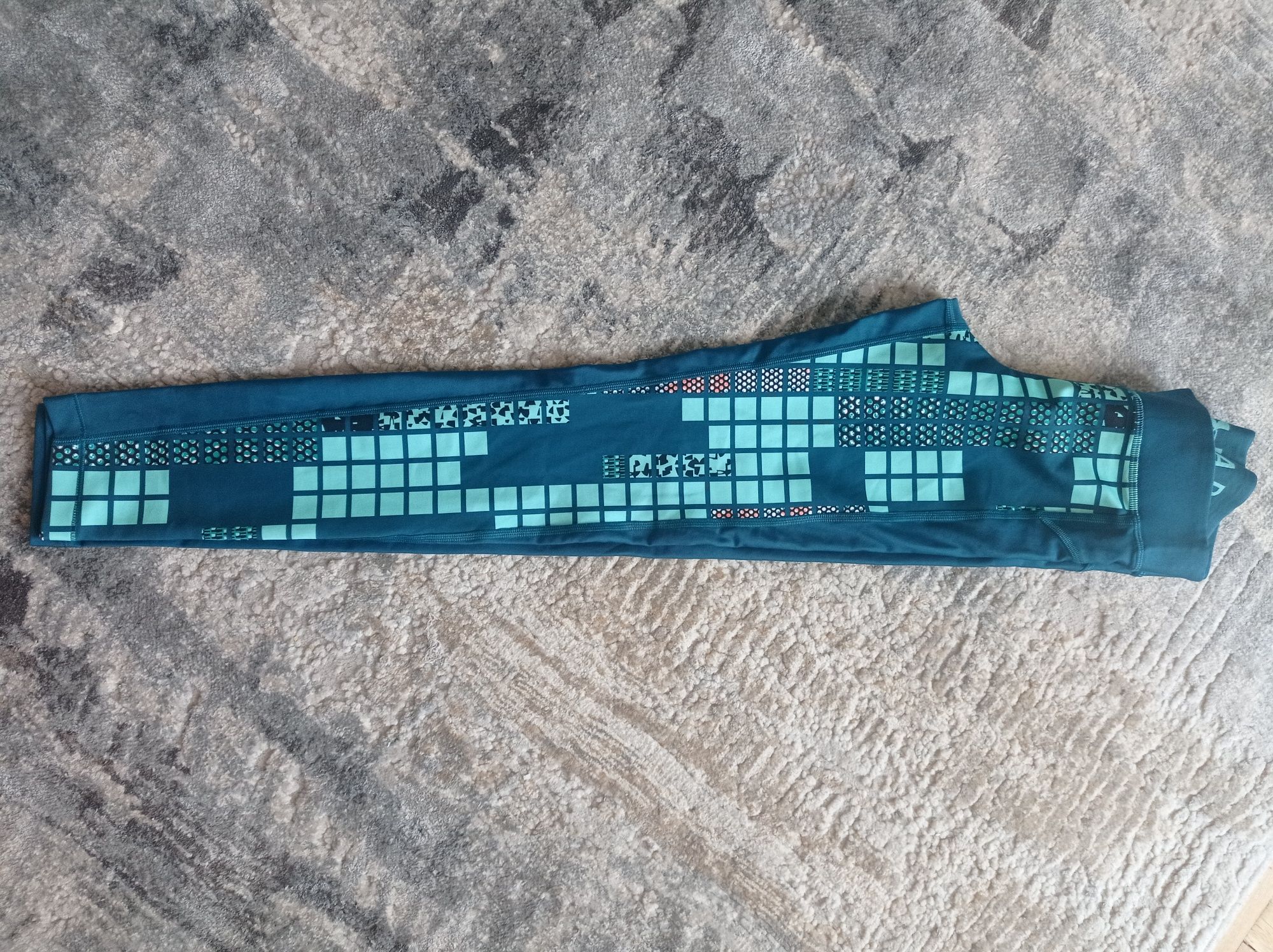 Getry legginsy Under Armour rozmiar S