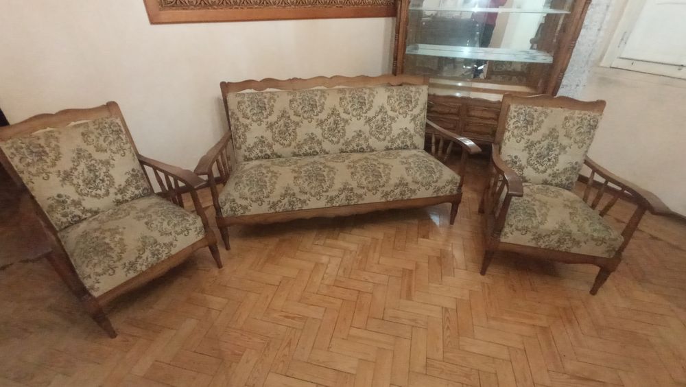 Sofás de sala antigos