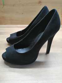 Buty szpilki czarne zamszowe na platformie 39  Graceland