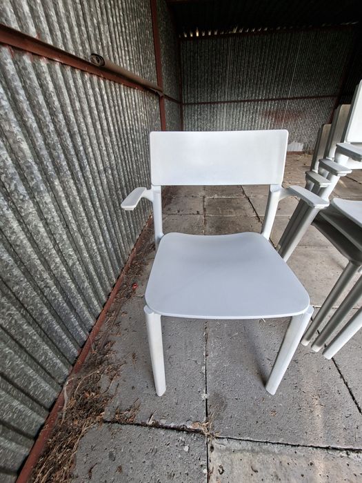 Krzesła z tworzywa twarde