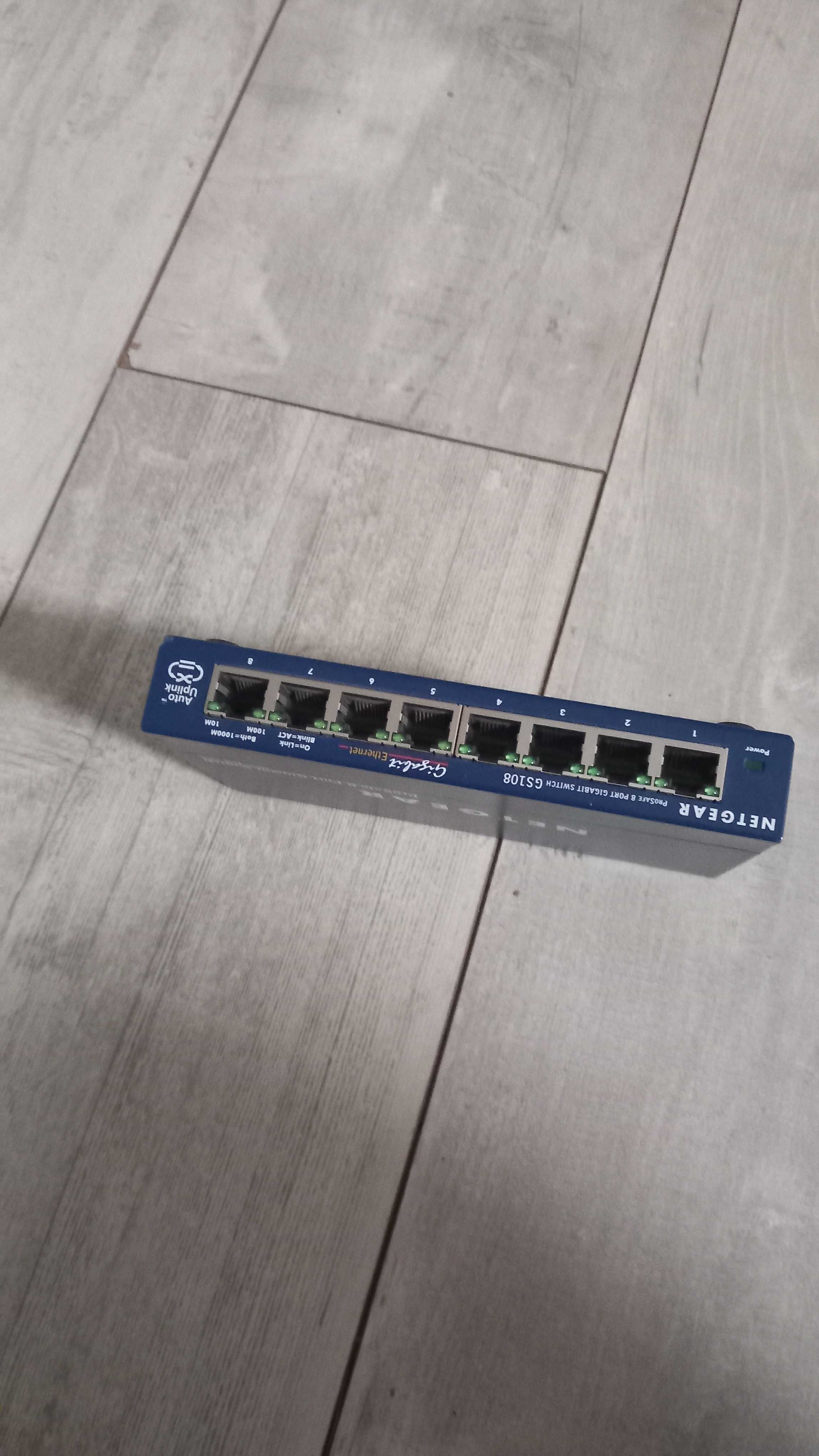 SWITCH komp internet