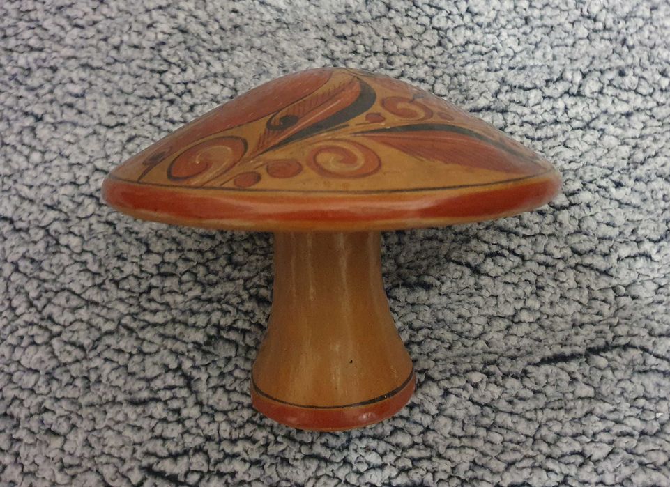 Magnífico Cogumelo decorativo com bela pintura - México