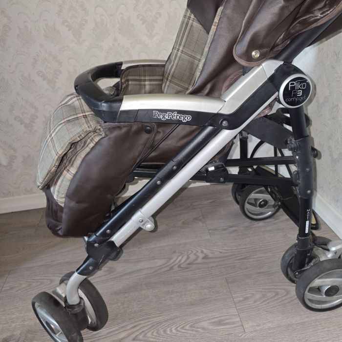Продам візок-тростину PEG PEREGO PLIKO P3  SI Completo