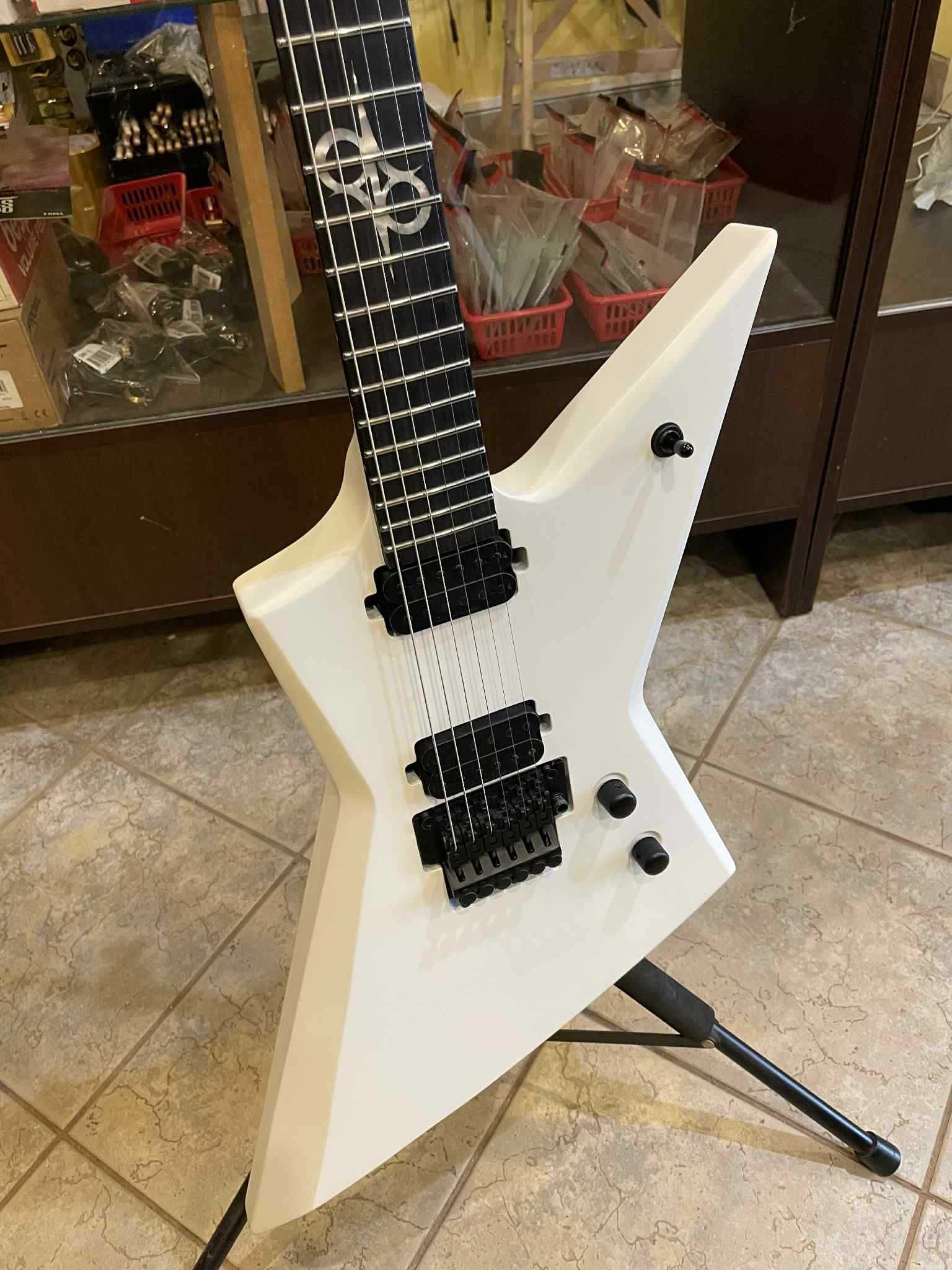 Gitara elektryczna SOLAR E1.6 FRW