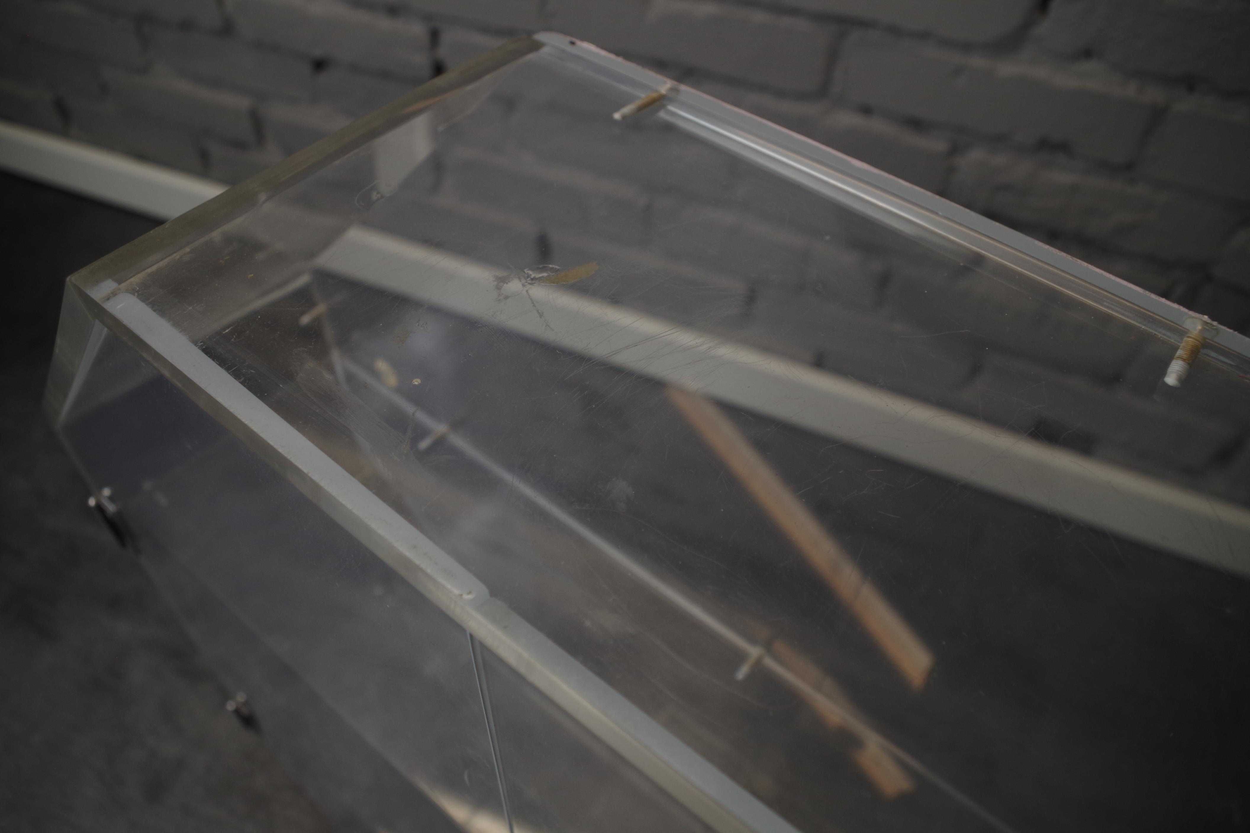 Szafka wisząca transparentna szkło akrylowe plexi lata 80 vintage