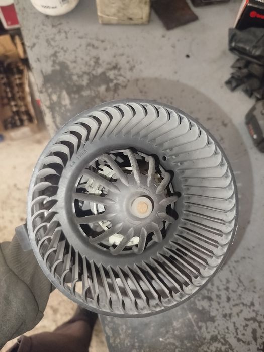 Моторчик вентилятор печки Ниссан