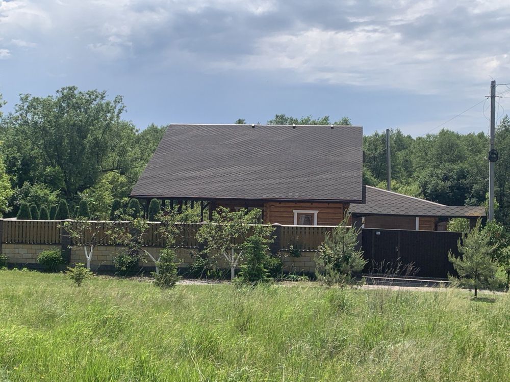 Продаж будинку зі зрубу (карпатська смерека), с. Мала Бугаївка.