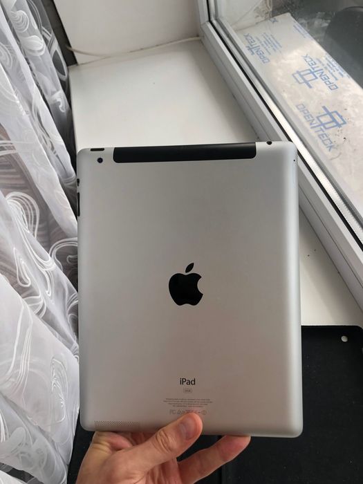 iPad 2 полурабочий ( не работает сенсор )