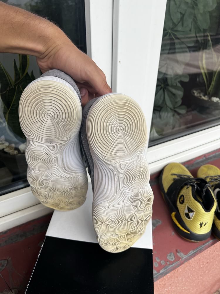 Nike Hyperdunk 17 low buty do koszykówki szare