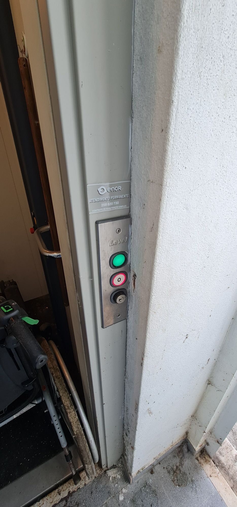 Vendo elevador residencial