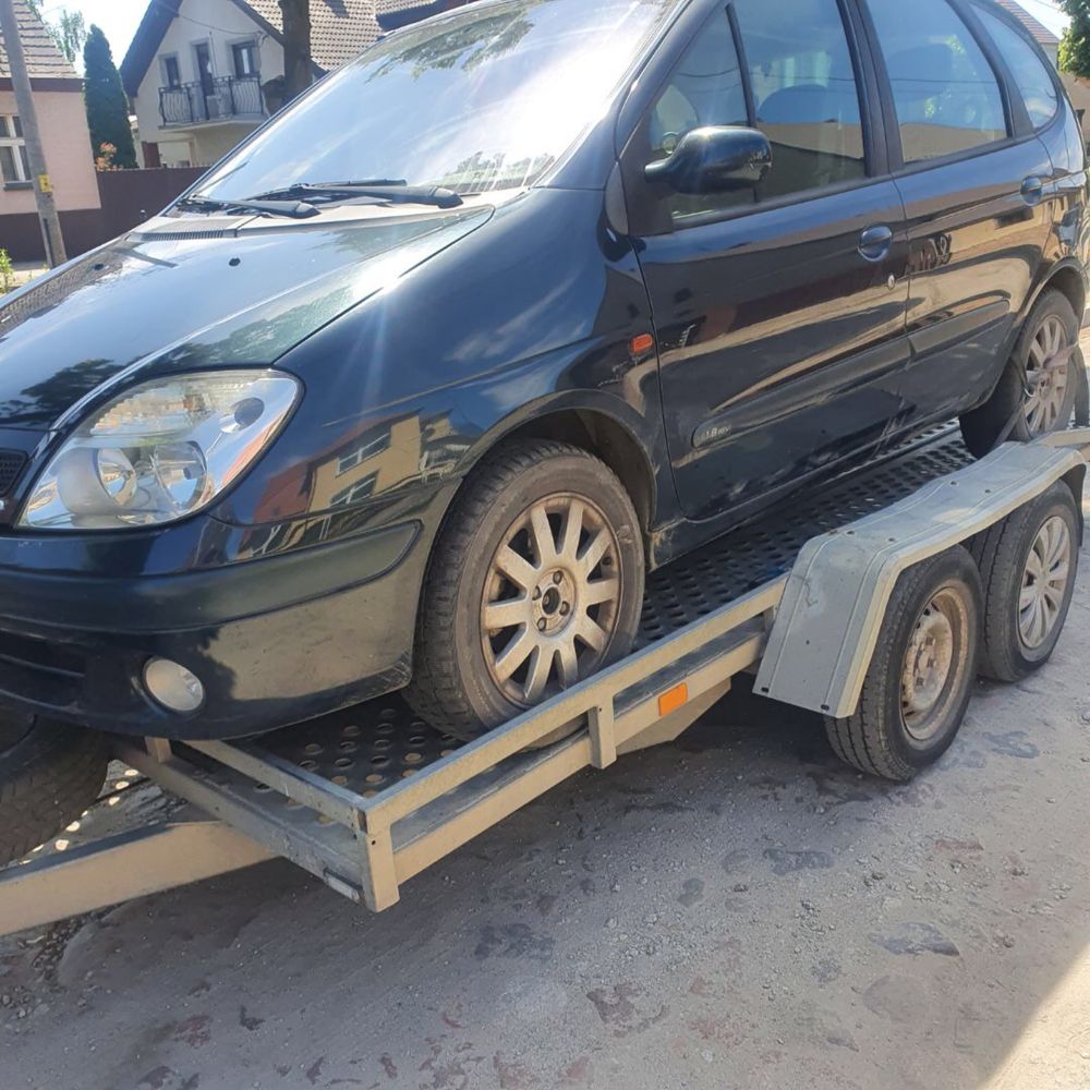 Renault Scenic I po lift 1.8benzyna kolor granatowy NV903 na części