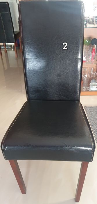 3 cadeiras de Sala em pele