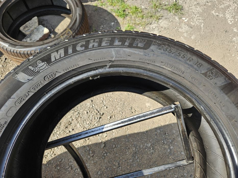 Шины БУ 235 55 R 18 Michelin pilot alpin 5 SUV комплект зима
