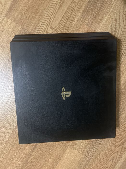 Ps 4 Pro, в гврному стані
