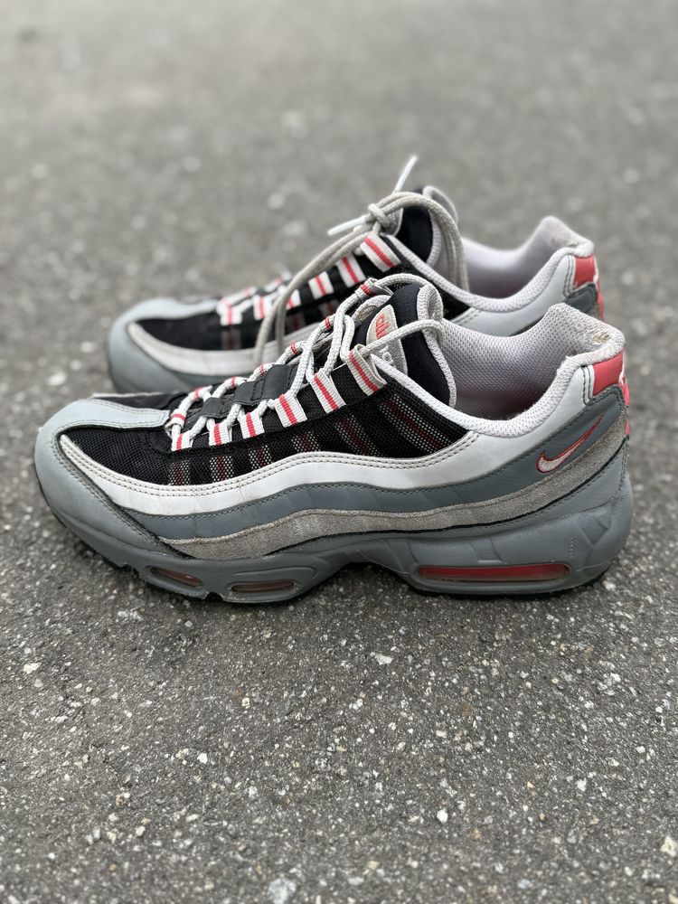 Продам чоловічі кросівки Nike Air Max 95
