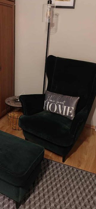 Fotel uszak ikea + podnóżek