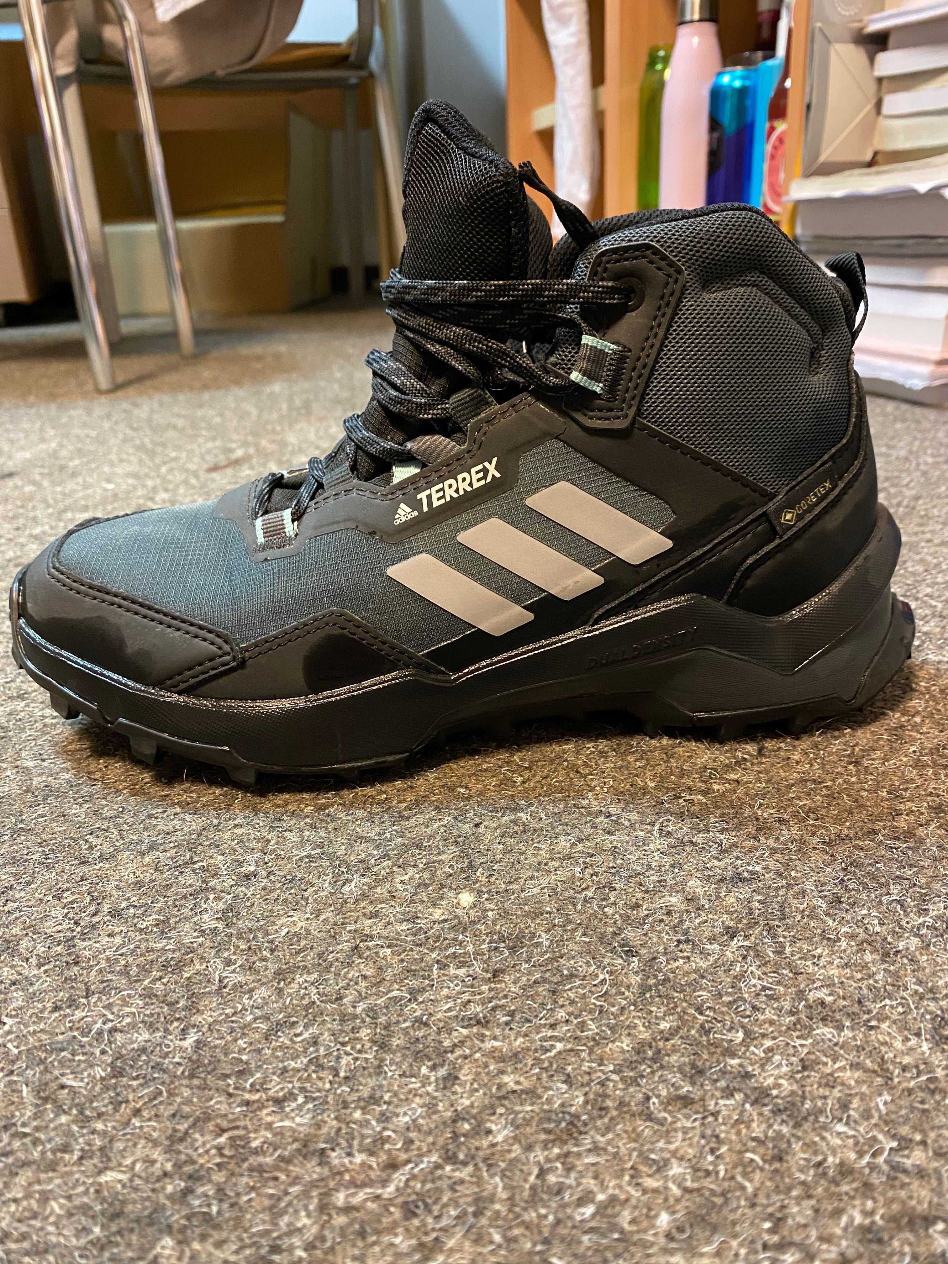 Buty trackingowe