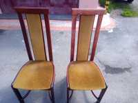 Продам дёшево два деревянных  стула