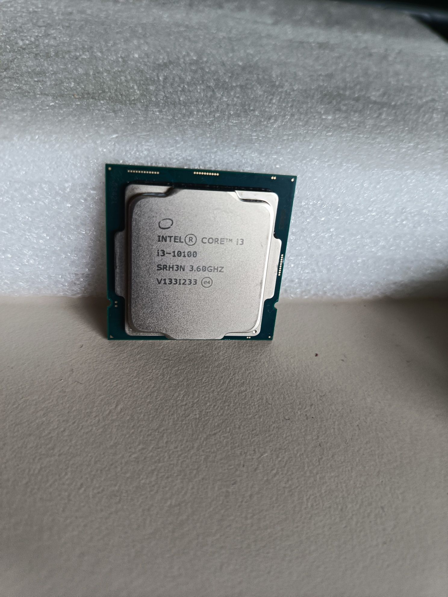 Procesor Intel i3 10100