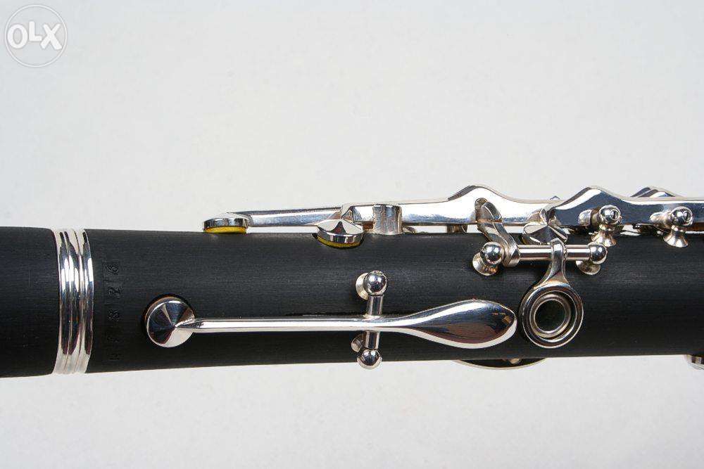 Clarinete preto novo de marca Karl Glaser