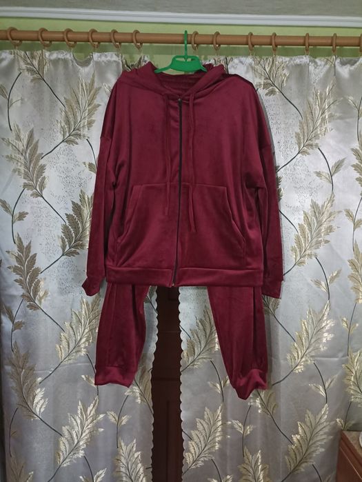 Новий теплий велюровий костюм на флісі роз 52-54