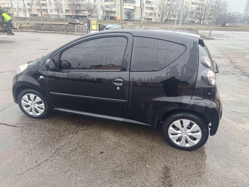 Продам Citroen C1