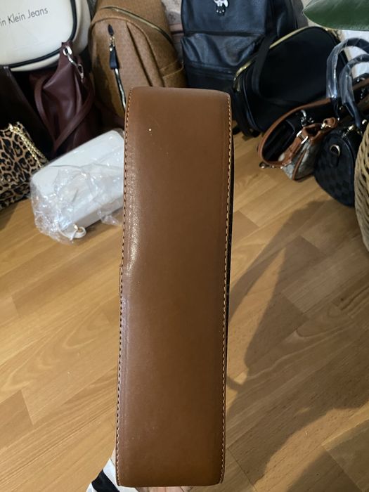 Жіноча сумка GUESS