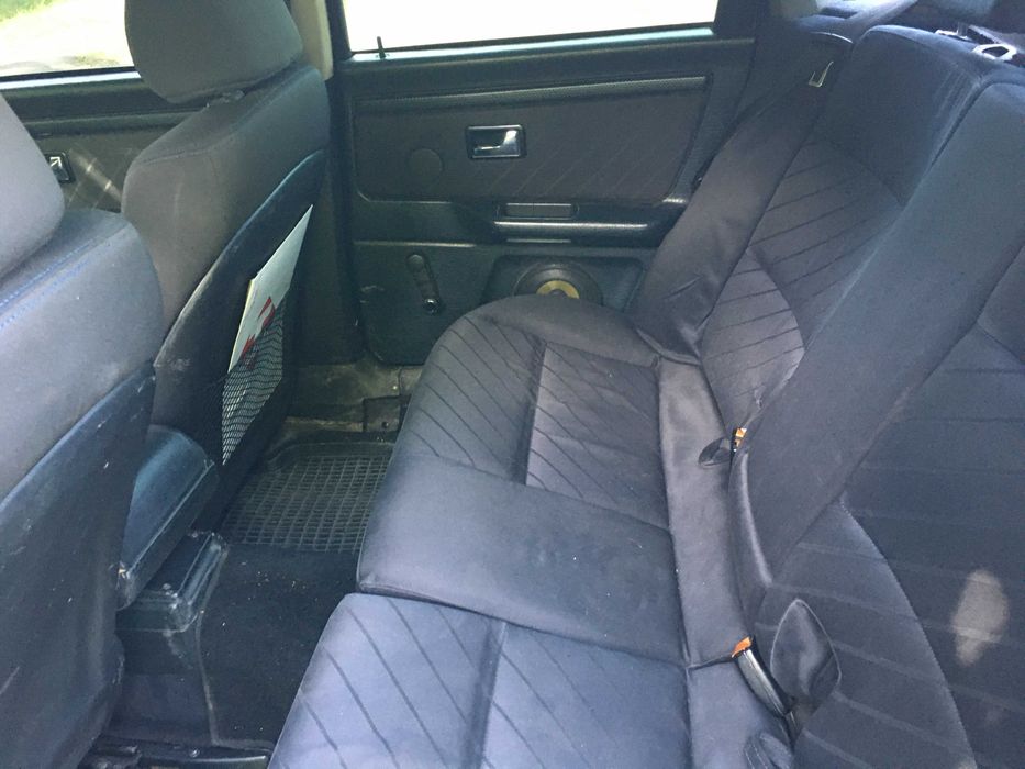 Ауді 80  авант 2.6л. 1993 рік.