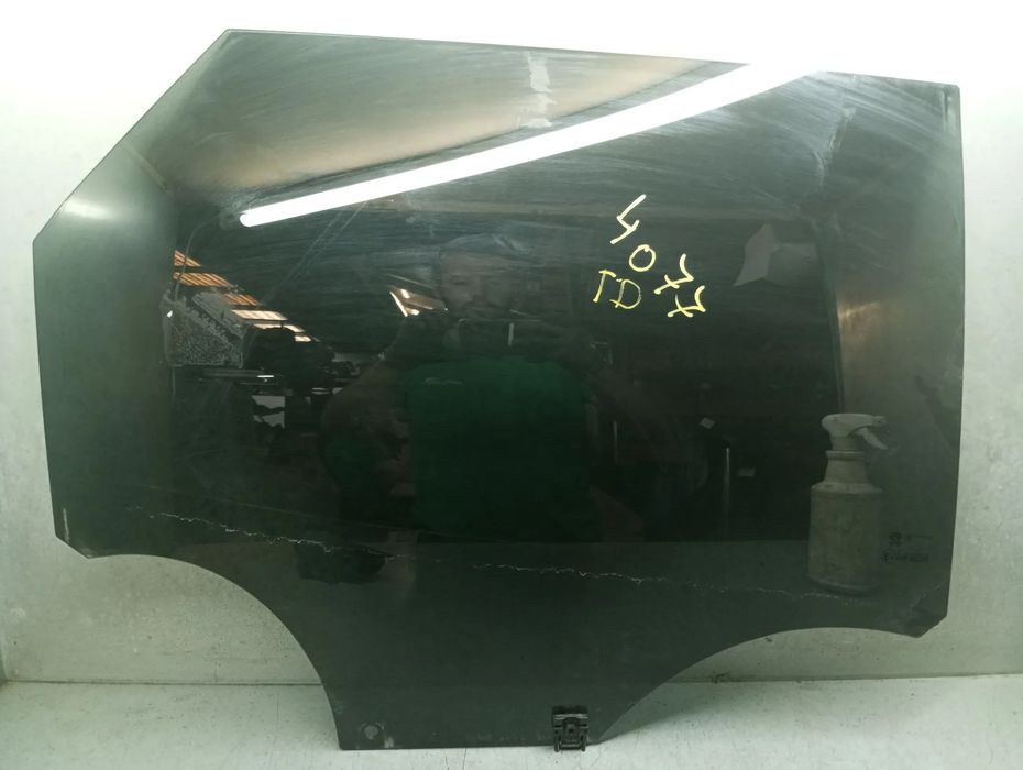 Vidro porta trás direito PEUGEOT 3008 II (M_)