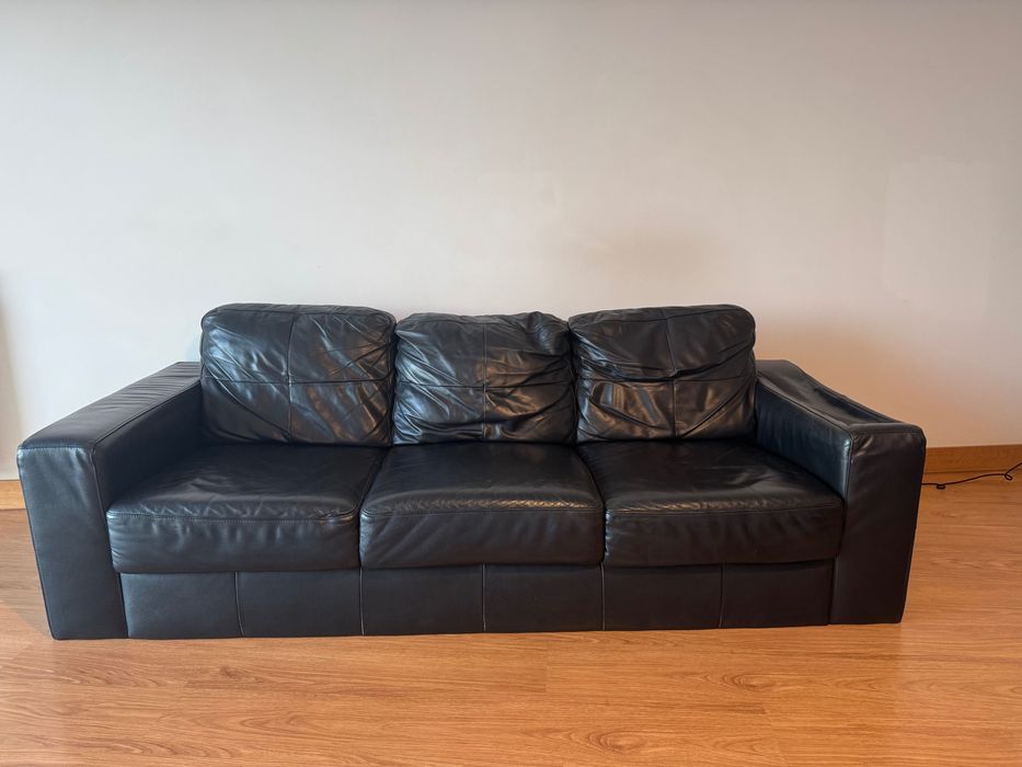 Sofá IKEA em pele, 3 lugares