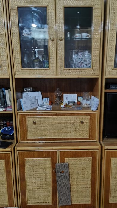 Estante feita á mão.