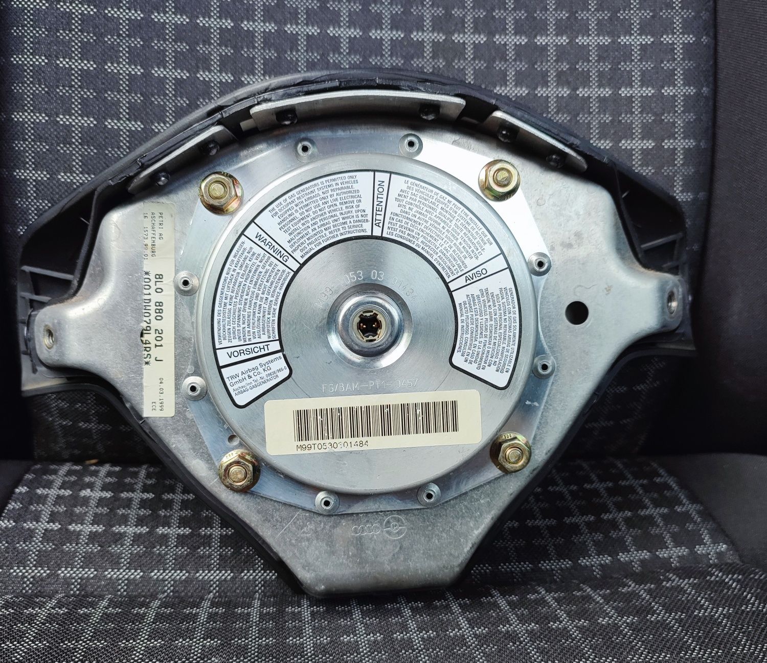 Kierownica Custom ścięta skóra Airbag Audi A3 S3 8L A4 S4 B5 A6 S6 C5