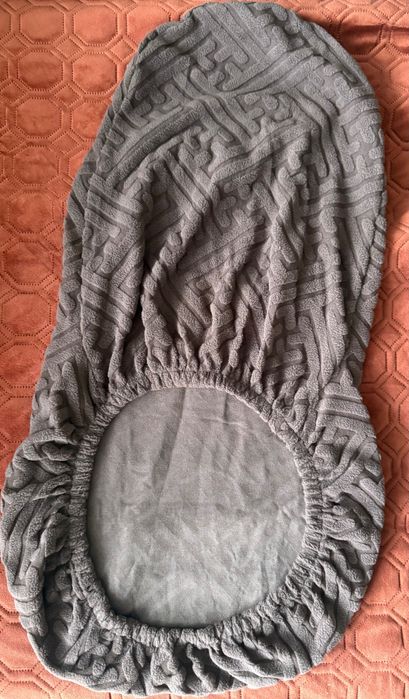 Чохли на стільці