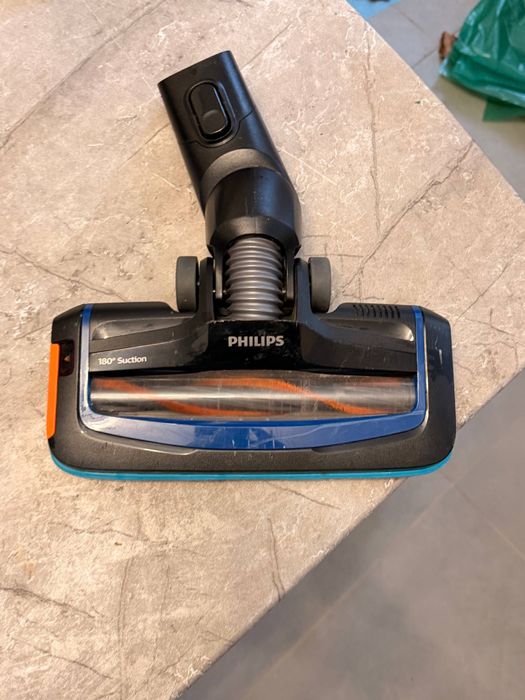 Продам пилосос  ручний Philips XC8057/01