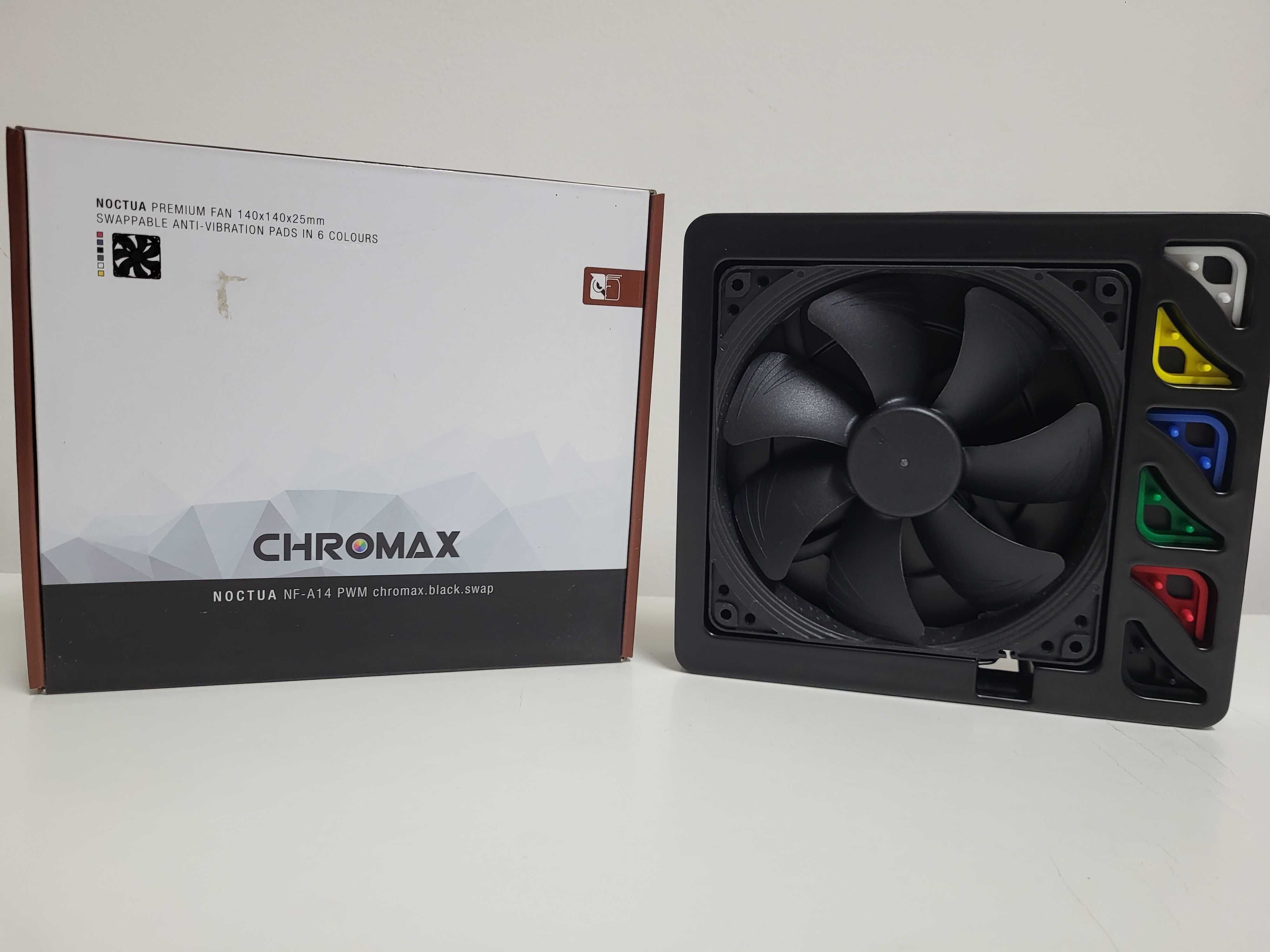 Ventoinha Noctua NF-A14 PWM chromax.black.swap 140mm