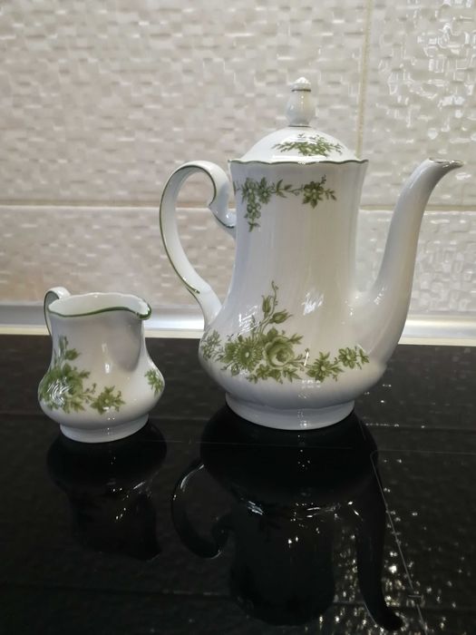 Dzbanek i mlecznik, porcelana NB Form und Design, zielony dekor