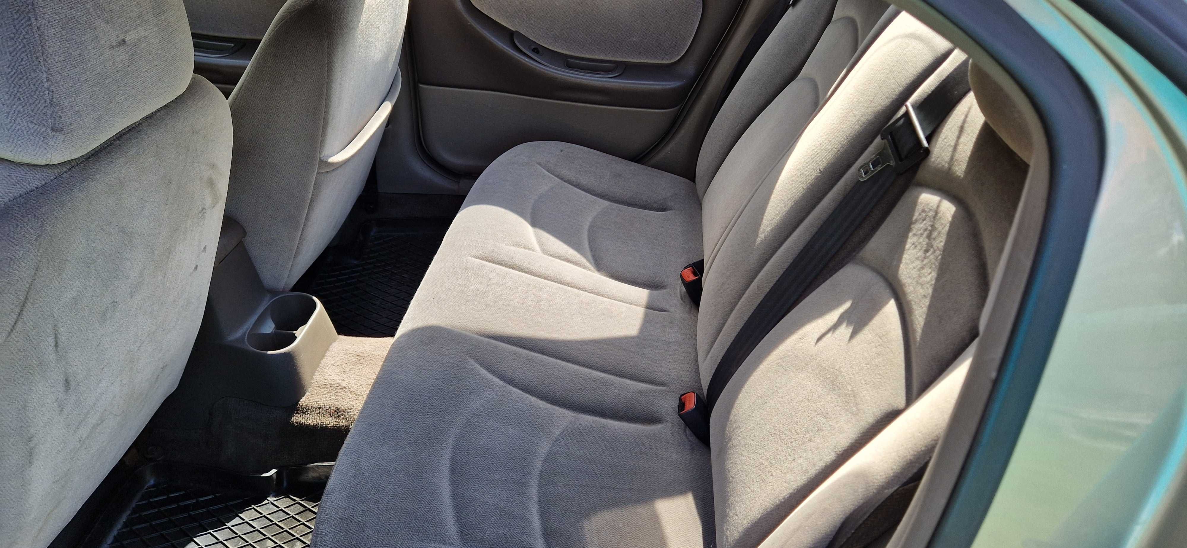 Samochód Chrysler Sebring LE