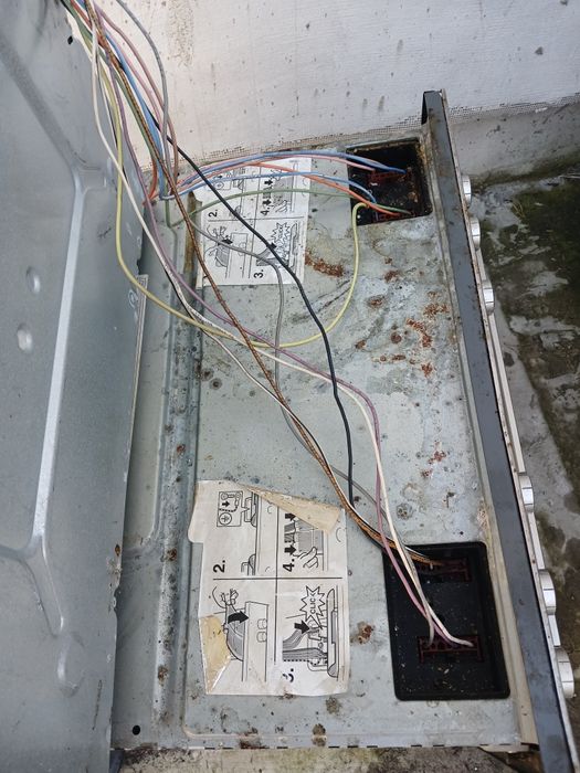 Духовой шкаф Bosch с варочной плитой Siemens