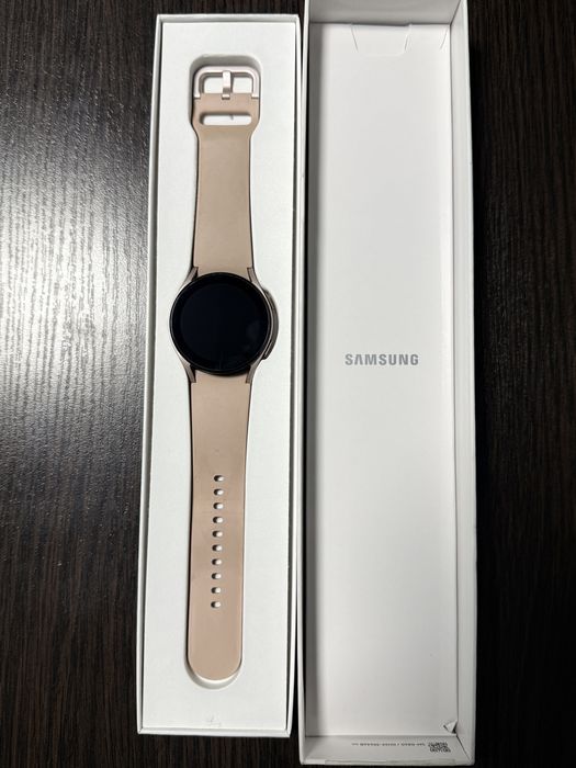 Годинник samsung watch 4